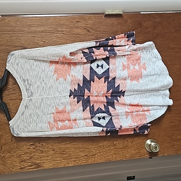 Luna Chic long sleeve top - Picture 2 of 2